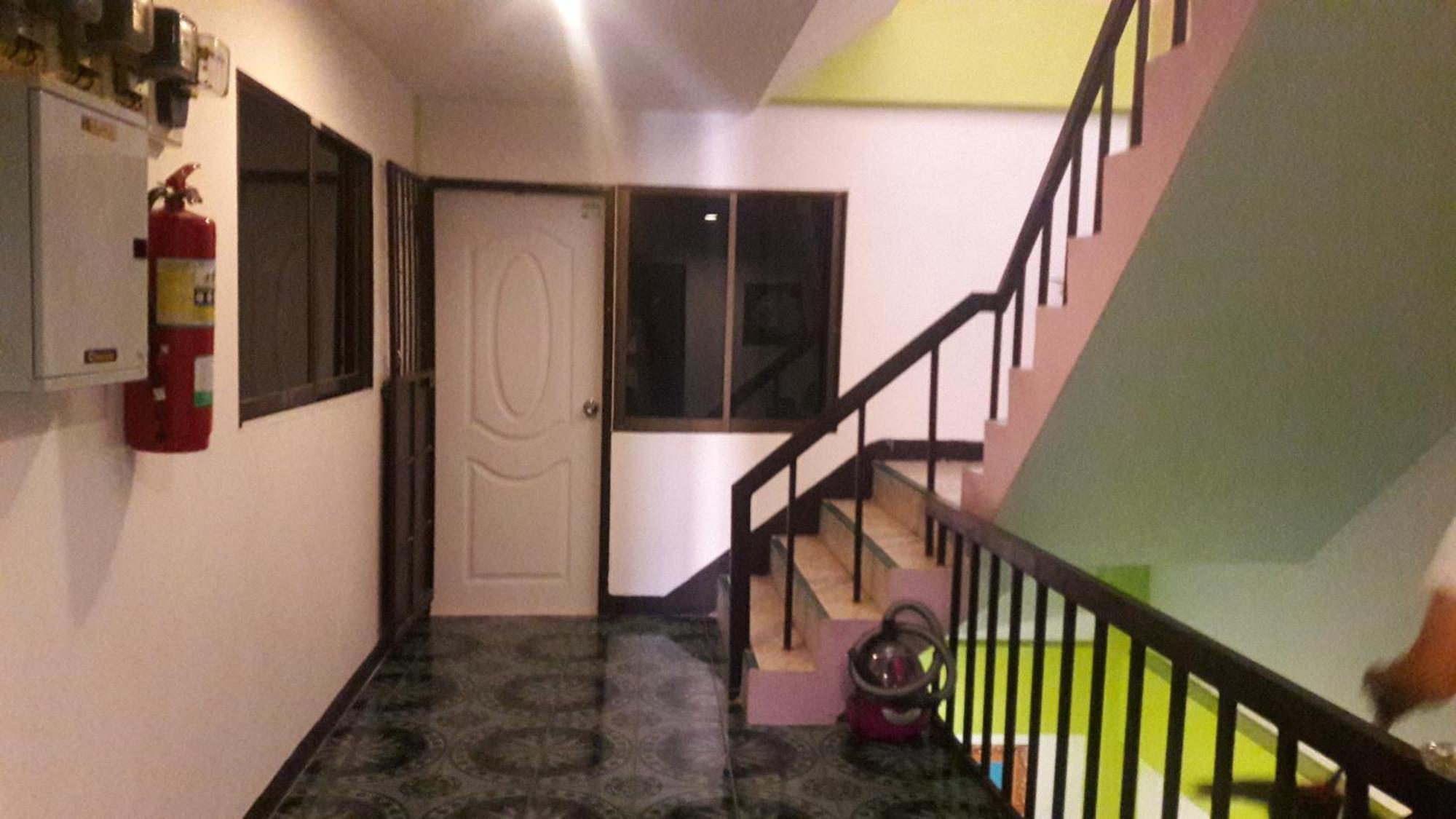 Nong Guest House Pattaya Exteriör bild