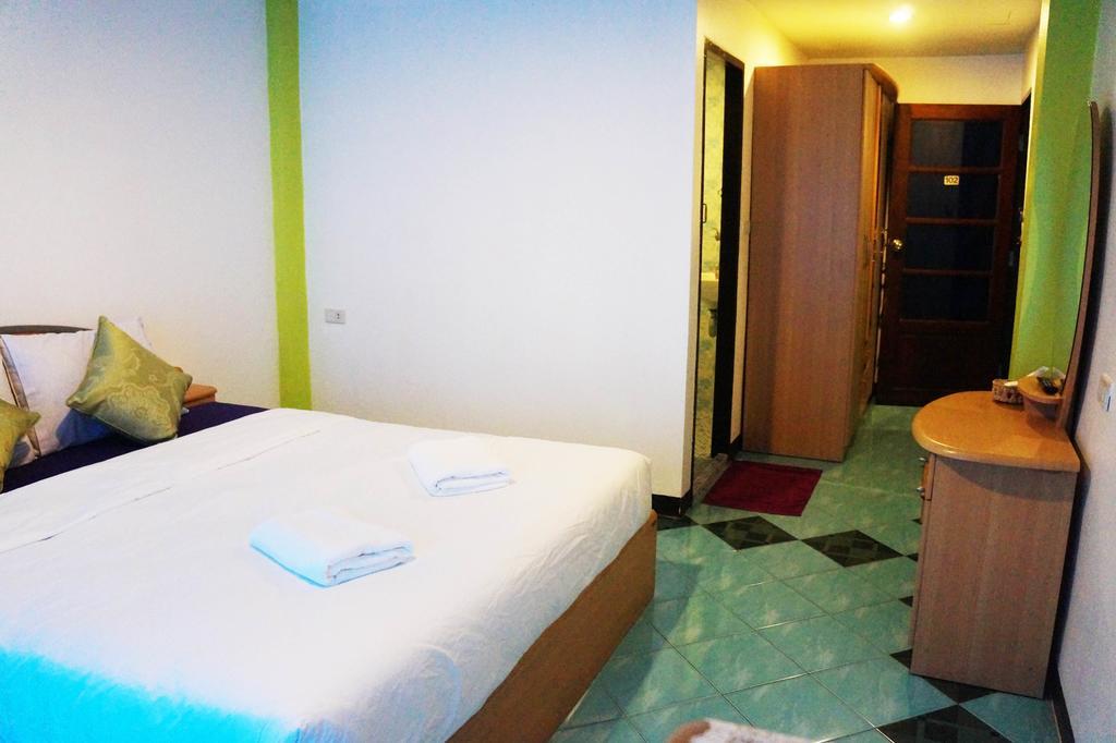 Nong Guest House Pattaya Exteriör bild