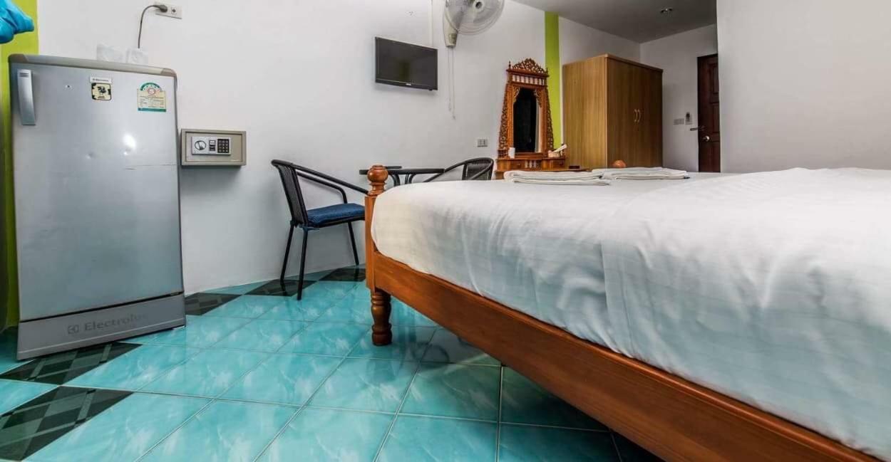 Nong Guest House Pattaya Exteriör bild