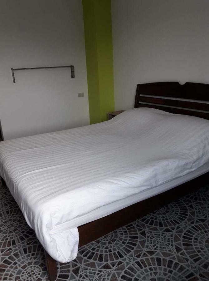 Nong Guest House Pattaya Exteriör bild