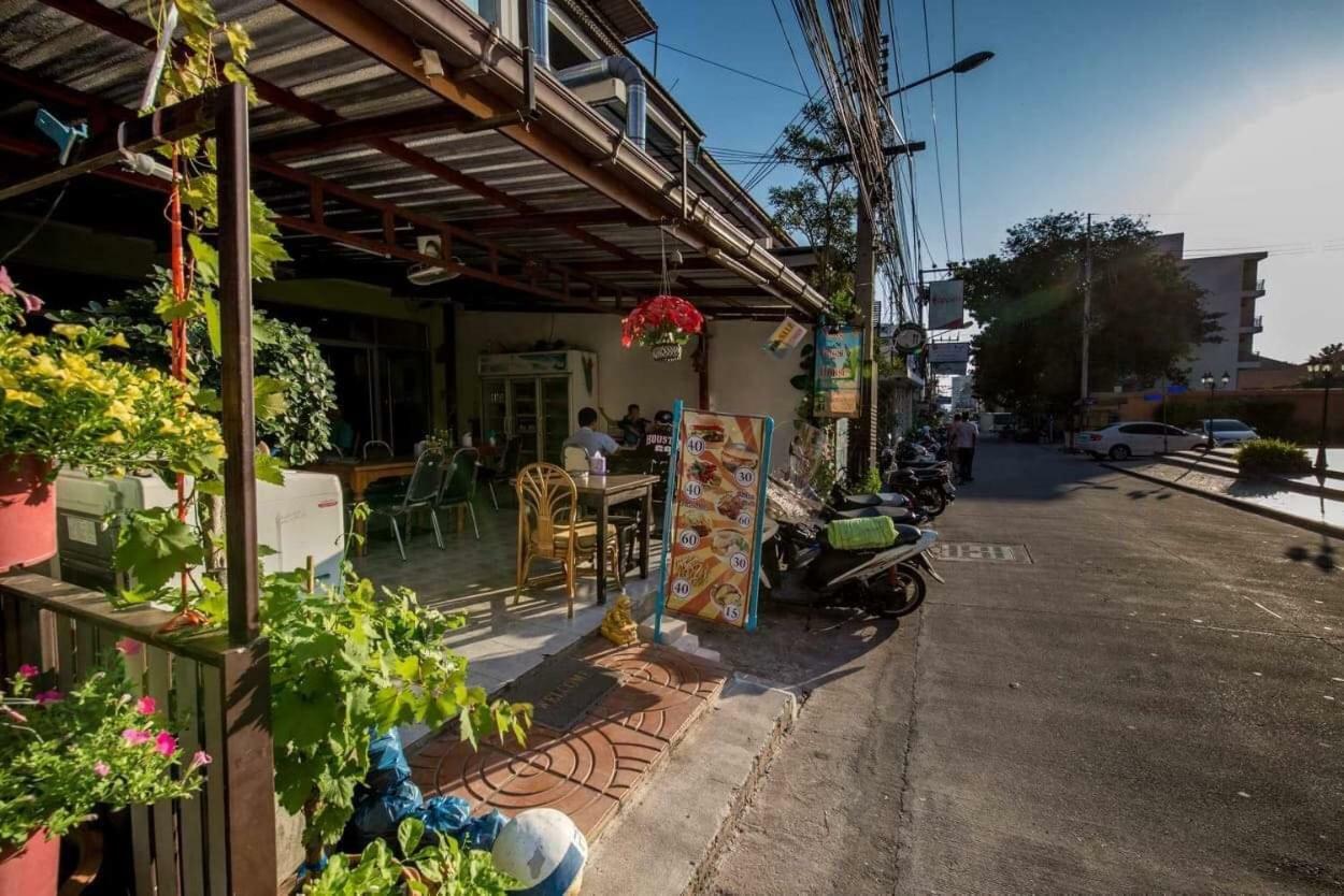 Nong Guest House Pattaya Exteriör bild